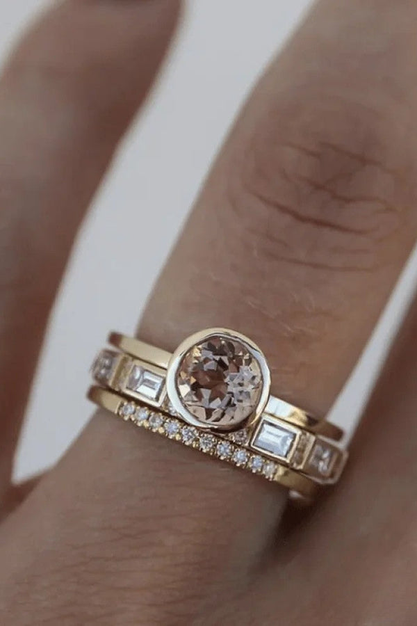 Elegant ring med infällning