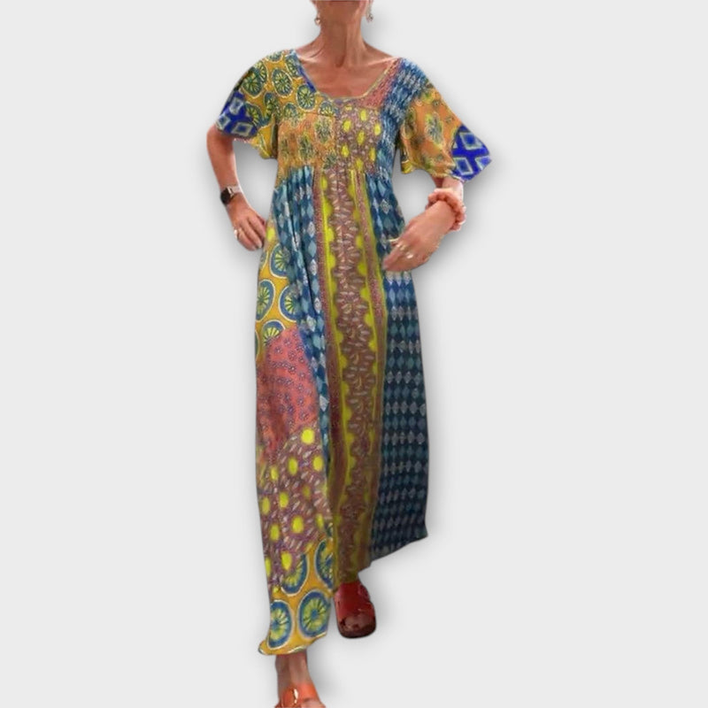 Melania - Livligt Boho-klänning