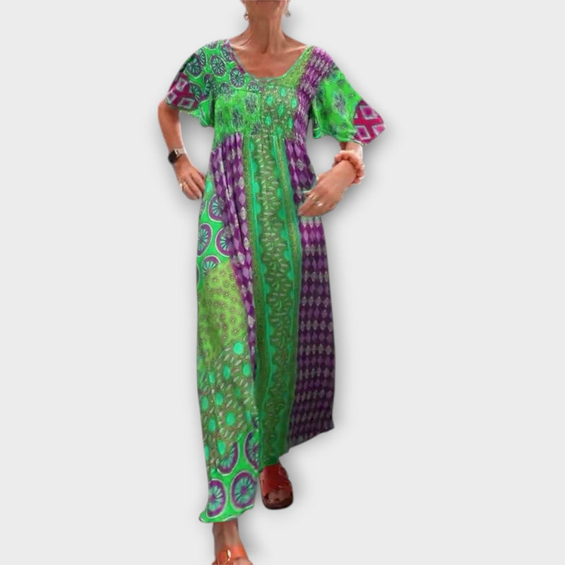 Melania - Livligt Boho-klänning