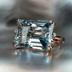 Klassisk Vintage Blauer Zirkonia Ring