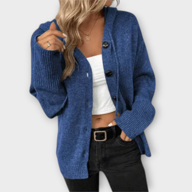 Brittan - Stickad cardigan med knappar