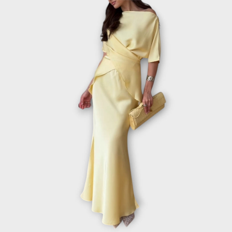 Finja - Off-Shoulder Top med Knytframsida och Kjolset