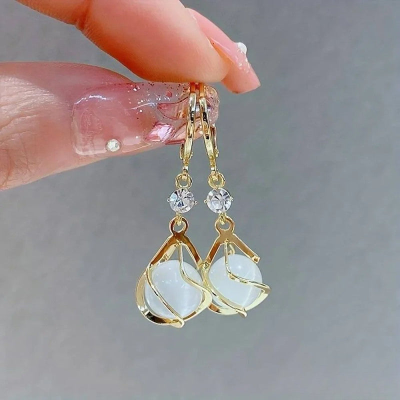 Antik Vit Opal Guld Drop Örhängen
