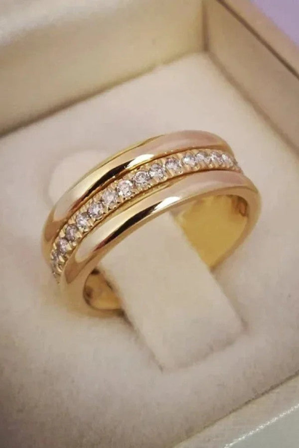 Elegant dubbelring med zirkonia-besättning
