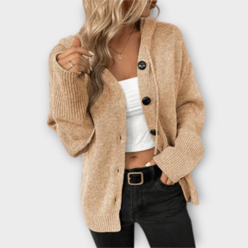 Brittan - Stickad cardigan med knappar