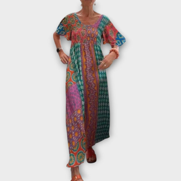 Melania - Livligt Boho-klänning