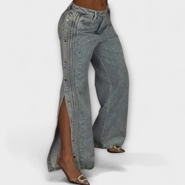 Nola - Högmidjade jeans med strass och sidoknappar
