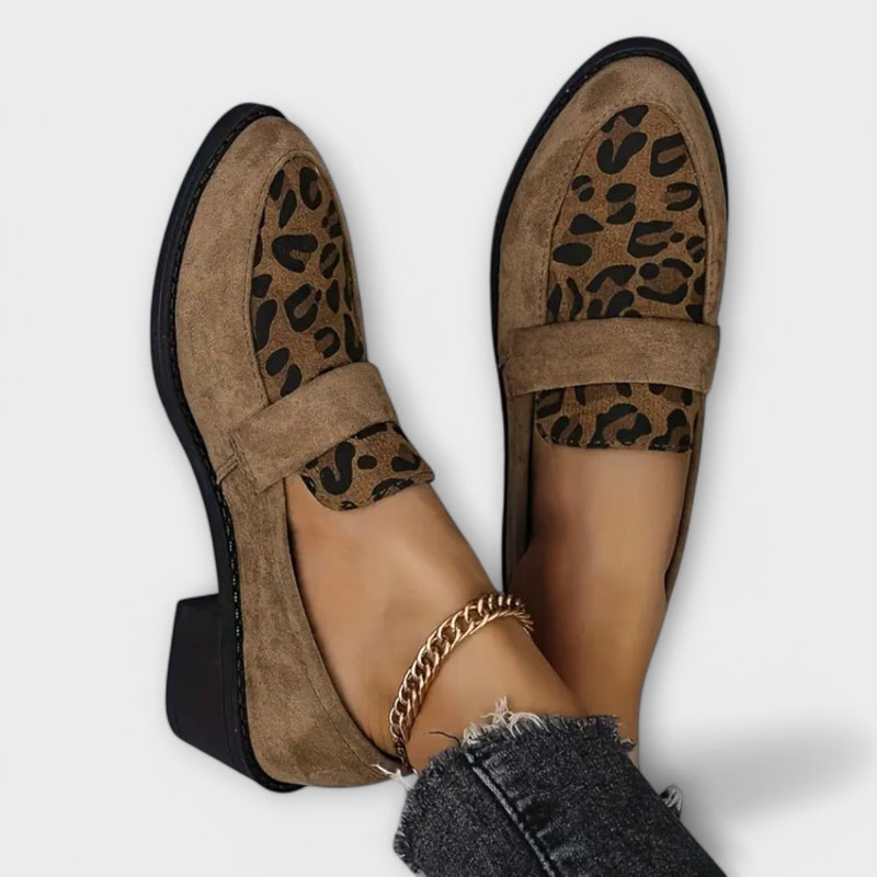 Karla - Eleganta damskor med leopardmönster