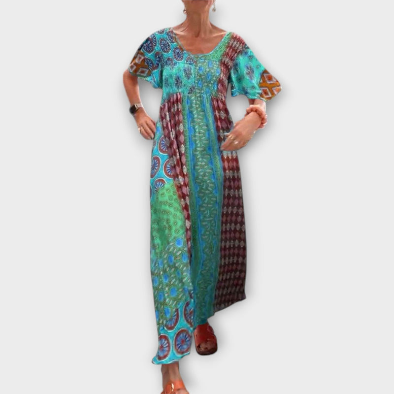 Melania - Livligt Boho-klänning