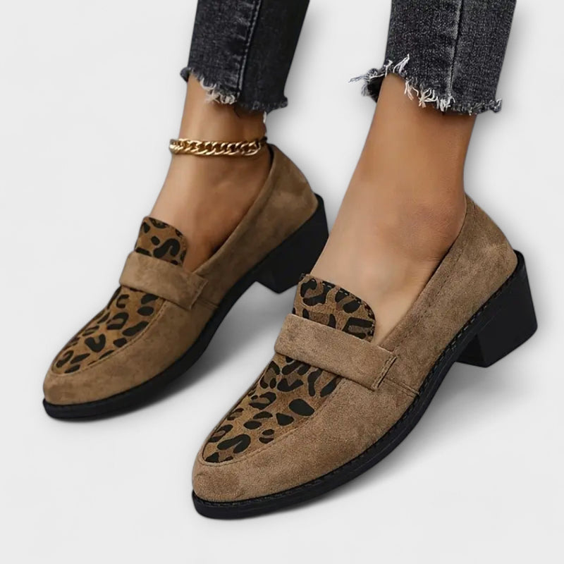 Karla - Eleganta damskor med leopardmönster