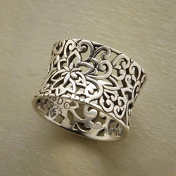 Antik Hollow Ring