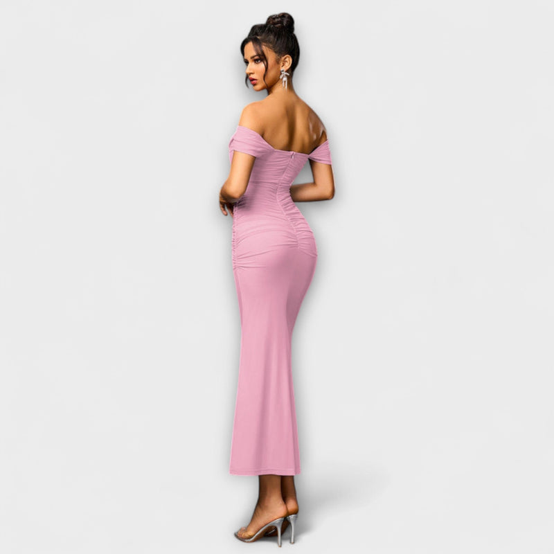 Ione - Off-Shoulder Raffung Bodycon Klänning