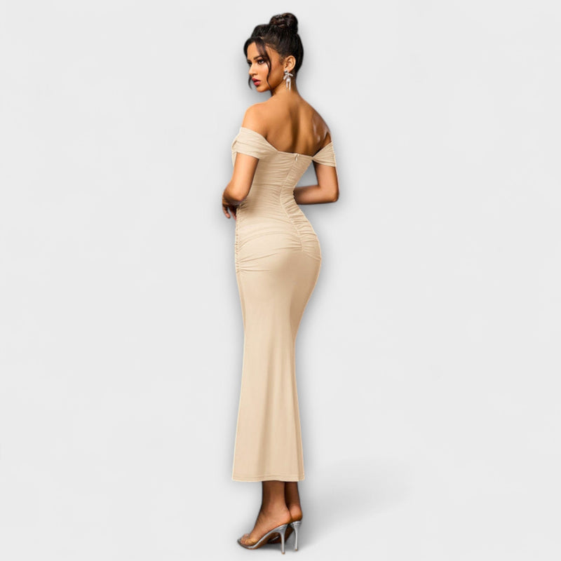 Ione - Off-Shoulder Raffung Bodycon Klänning