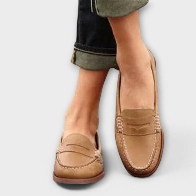 Klassiska dam-loafers