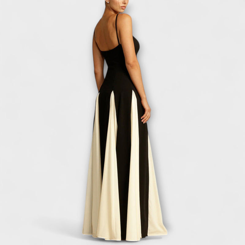 Ember - Klassisk Elegans A-linje Maxi Klänning med Tyllpaneler