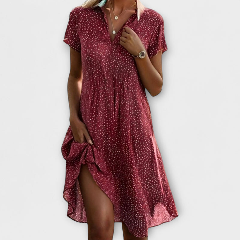 Sofia - Flödande sommarklänning med tidlös look