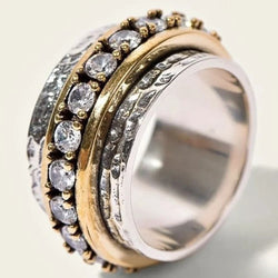 Retro Ring med Inlagda Stenar