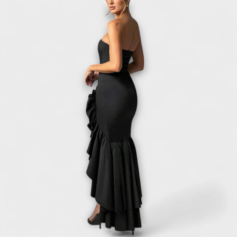Zuri - Off-Shoulder Slim Fit Maxiklänning med asymmetrisk fåll