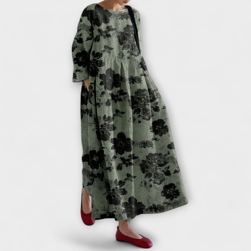Violet – Klänning med Botanisk Flair