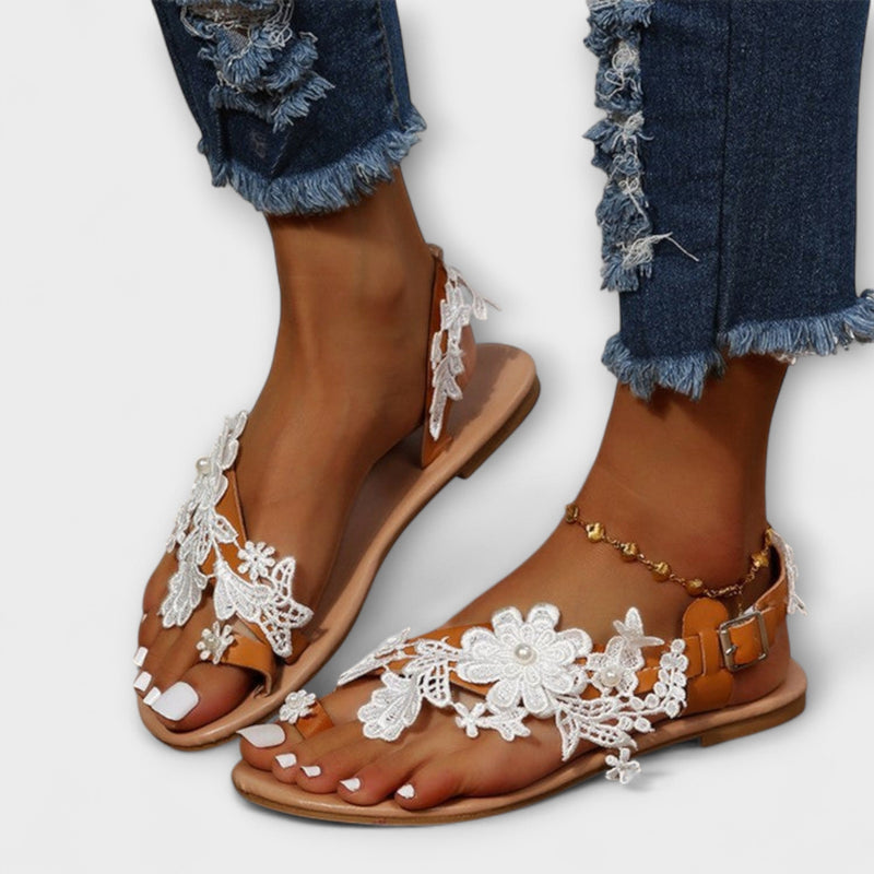 Boho - Bekväma sandaler med blommor och ankelrem