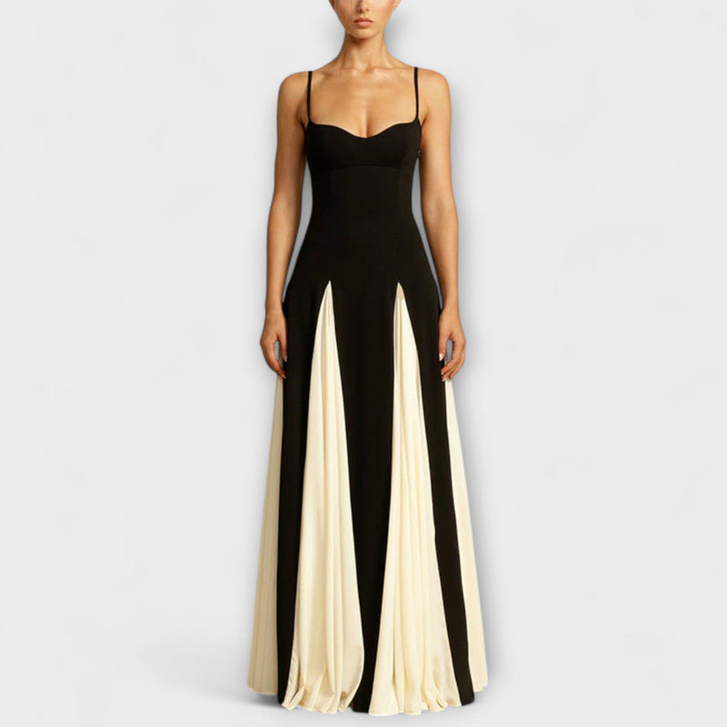 Ember - Klassisk Elegans A-linje Maxi Klänning med Tyllpaneler