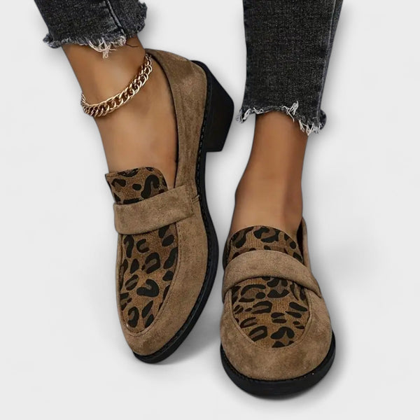 Karla - Eleganta damskor med leopardmönster