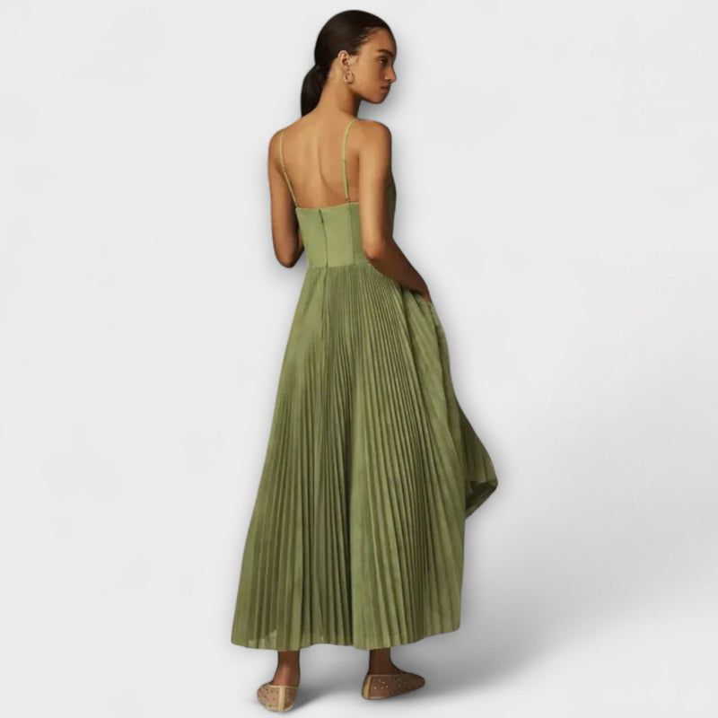 Lucrezia - Elegant klänning med charm